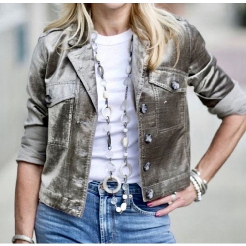 Cabi Women's Platinum Sunday Topper Velvet Cropped Jacket XS​​